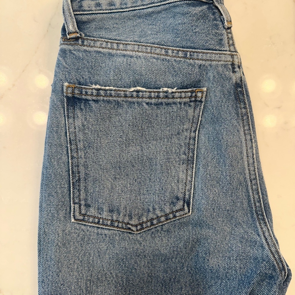 Agolde Vintage Light Wash Denim Jeans with Contrast Stitching - Picture 4 of 4